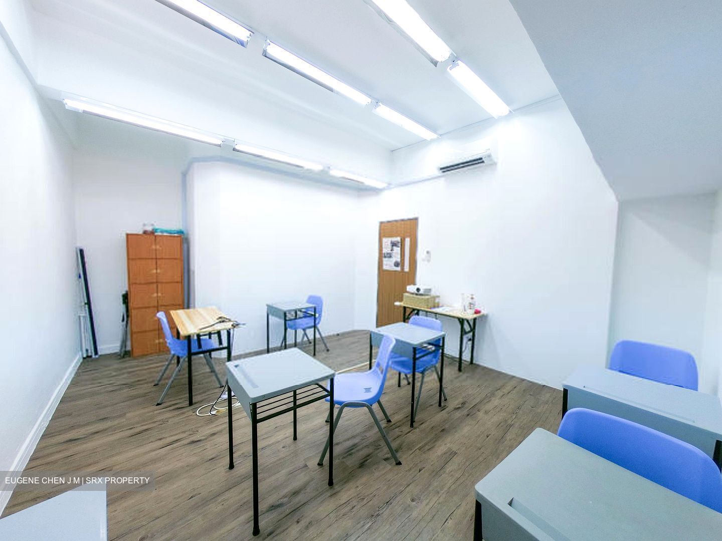 Jurong Gateway Road (D22), Office #368147731